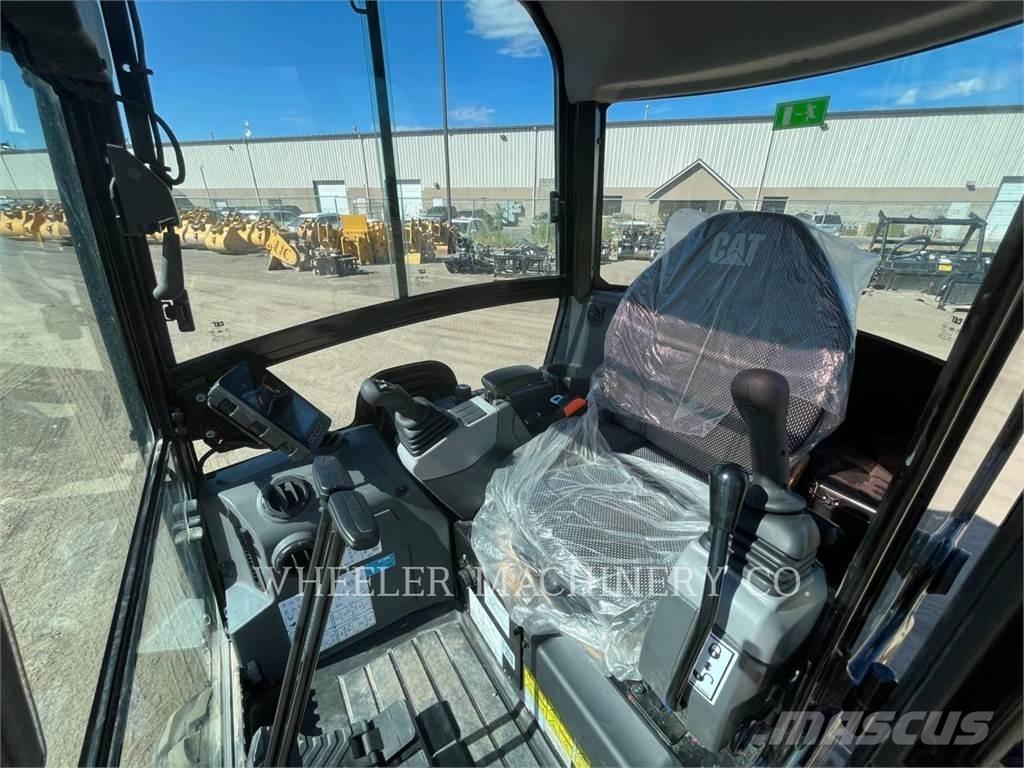 CAT 302.7 C3 Верижен екскаватор