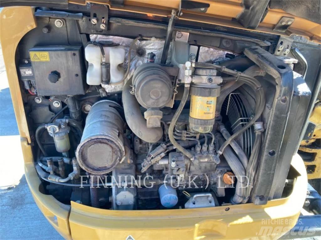 CAT 302.7D CAB Верижен екскаватор