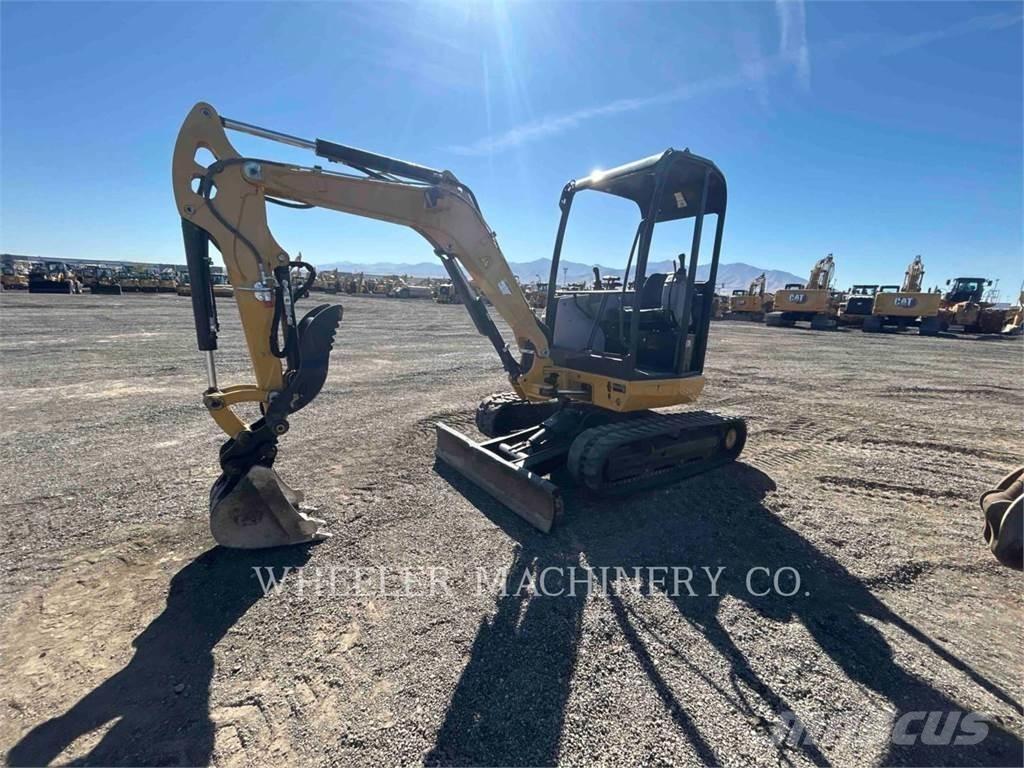 CAT 302.7DC1TH Верижен екскаватор