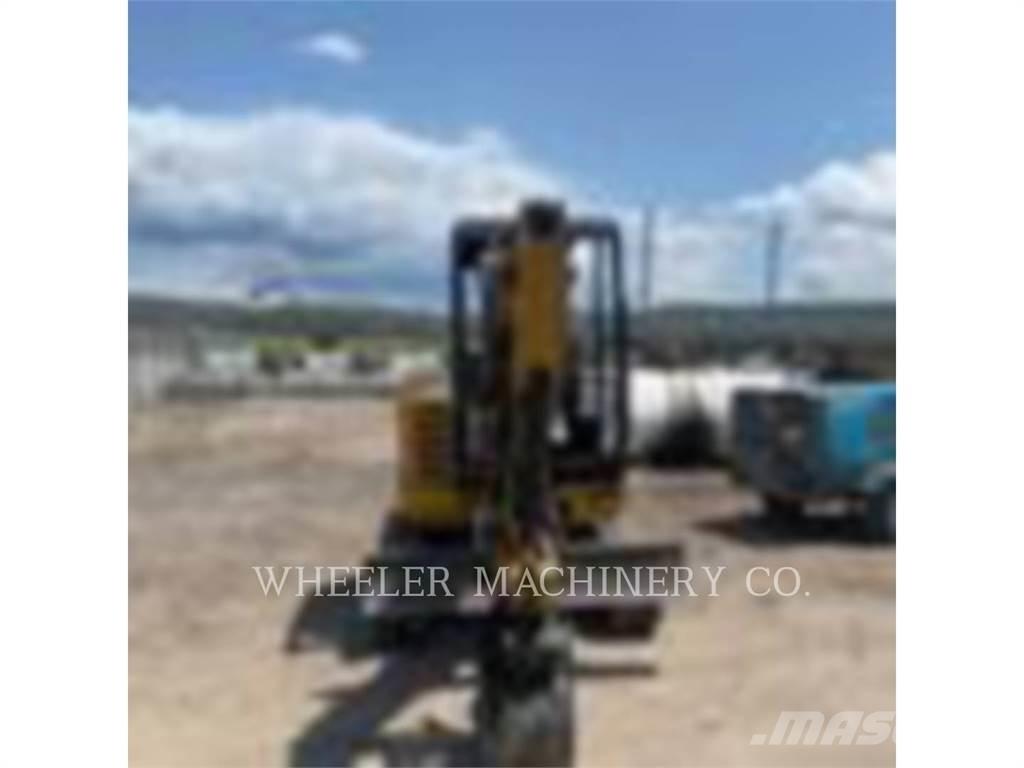 CAT 302.7DC1TH Верижен екскаватор
