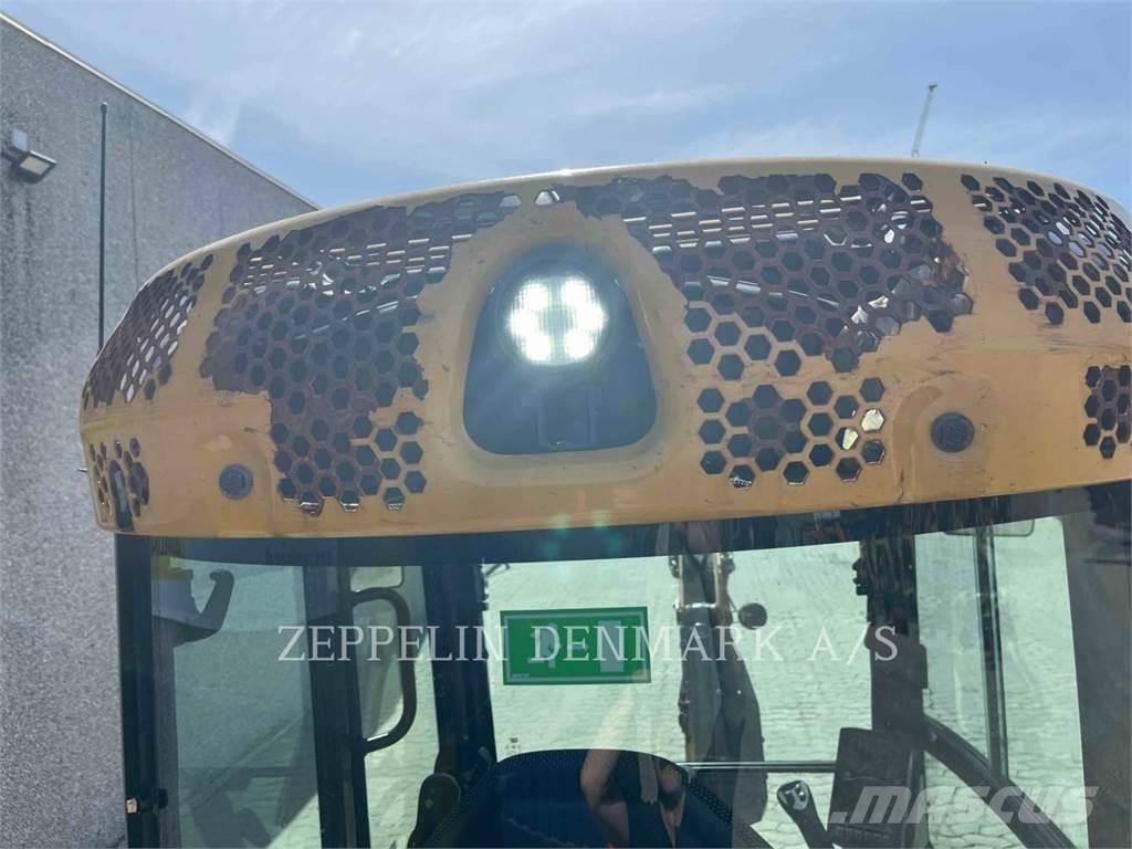 CAT 30205CR Верижен екскаватор