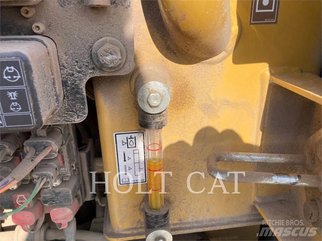 CAT 303.5 CR Верижен екскаватор