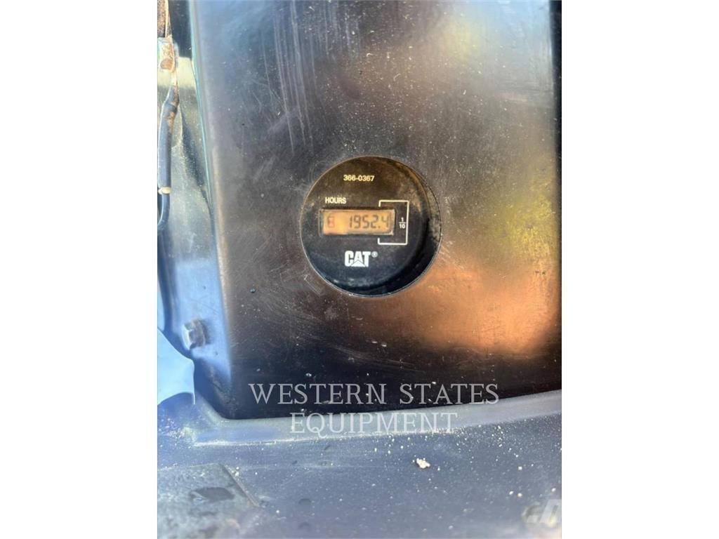 CAT 303.5E2 Верижен екскаватор