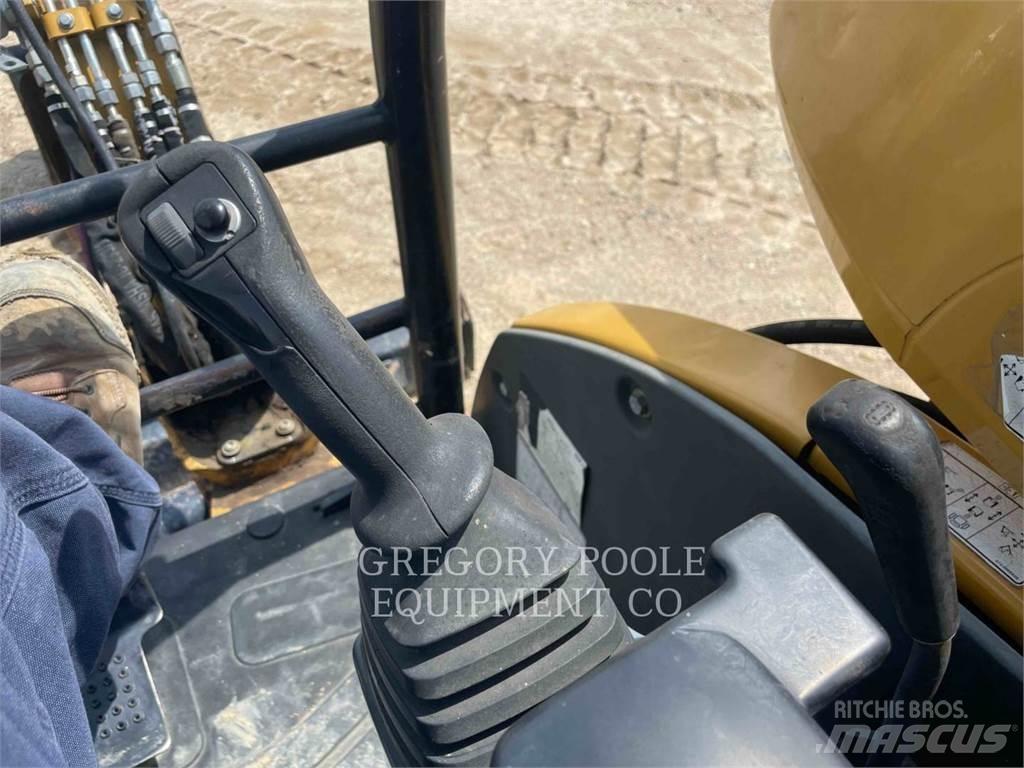 CAT 303ECR Верижен екскаватор