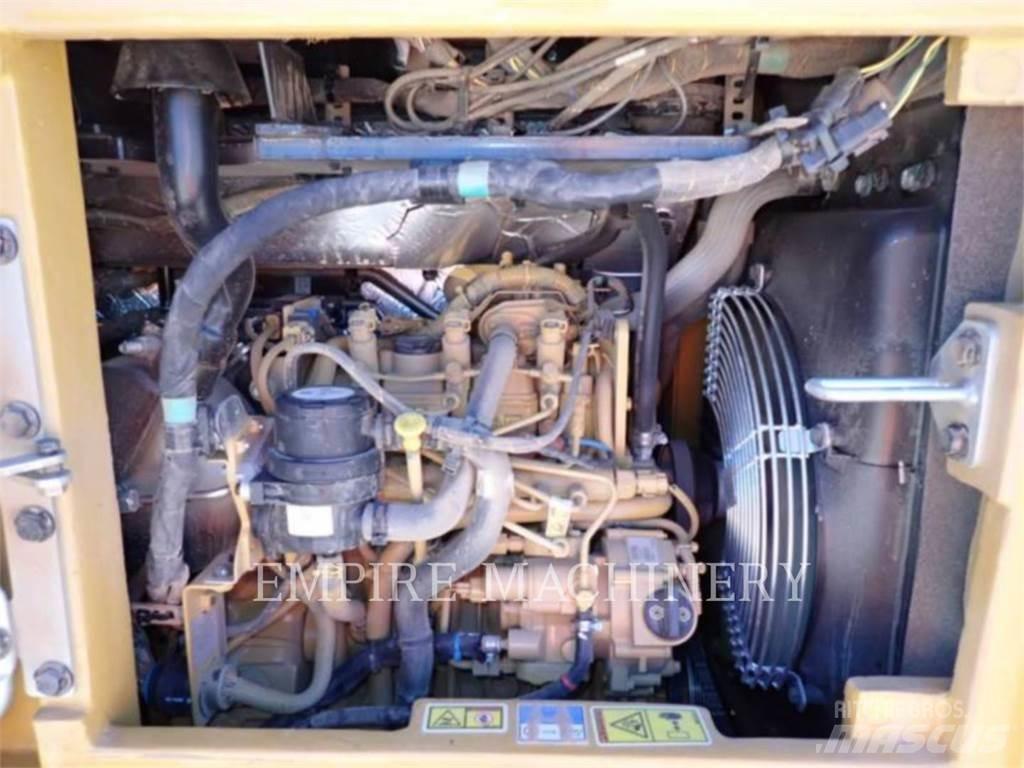 CAT 304 Верижен екскаватор