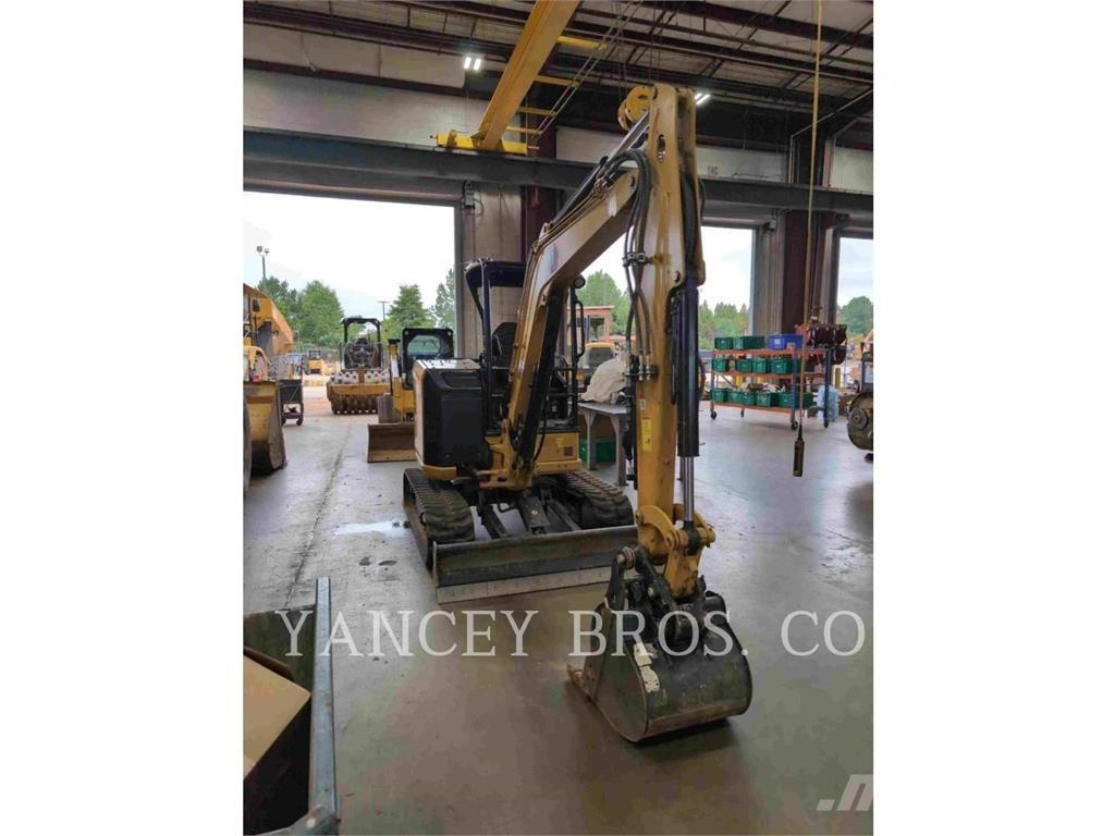 CAT 304 Верижен екскаватор
