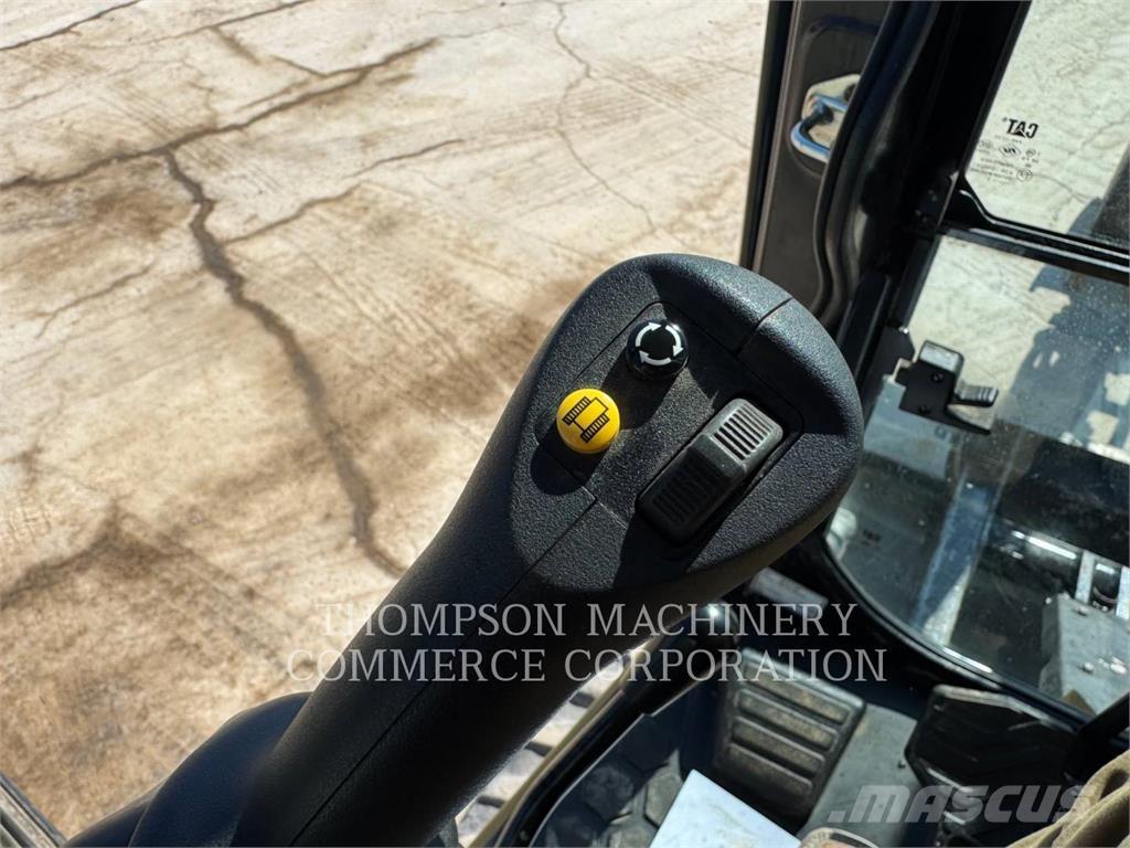 CAT 304 Верижен екскаватор