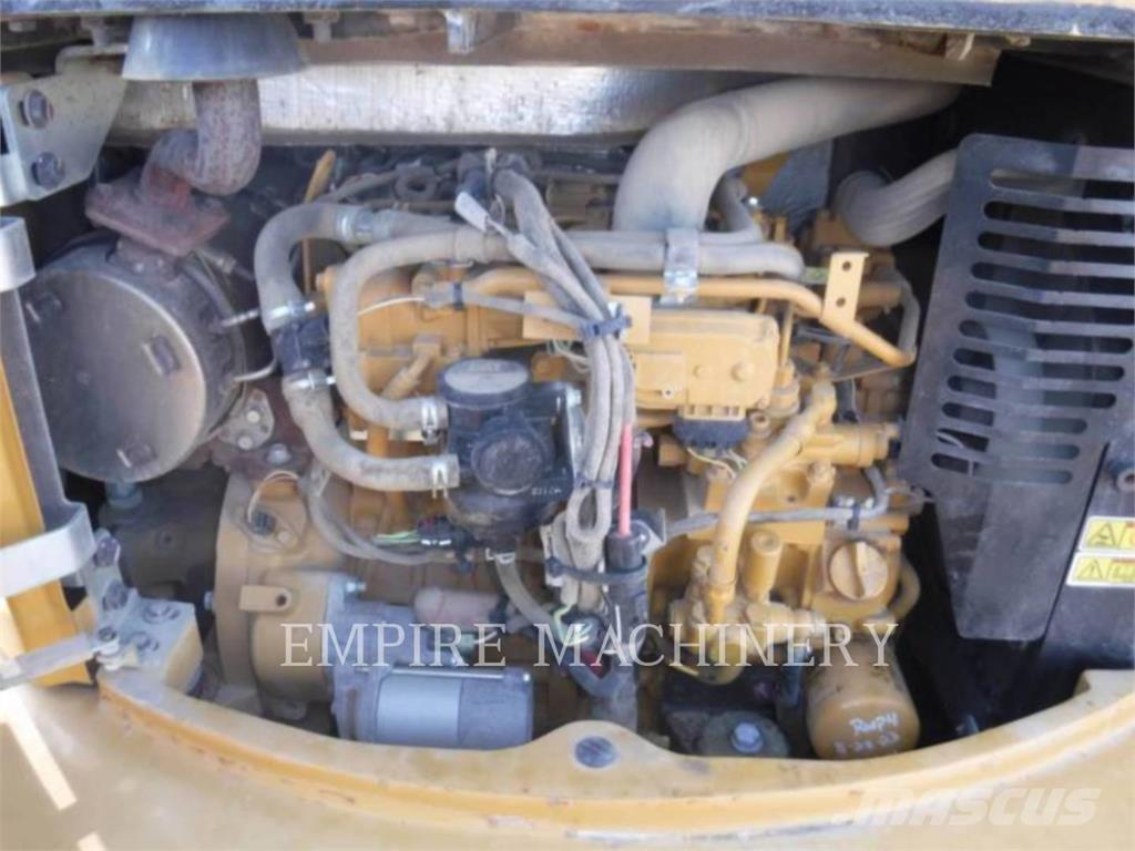 CAT 304E2 Верижен екскаватор