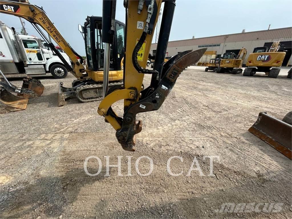 CAT 30607CR Мини екскаватори < 7 т