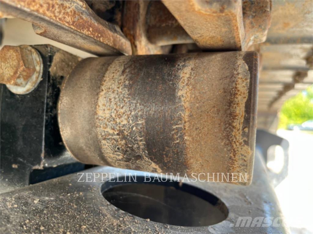 CAT 306CR-07A Верижен екскаватор