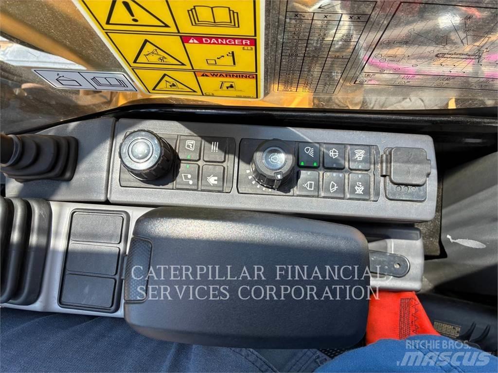 CAT 31007 Верижен екскаватор