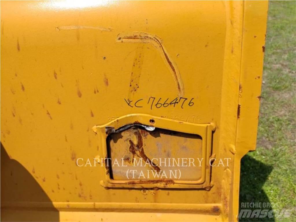 CAT 320 Кофи