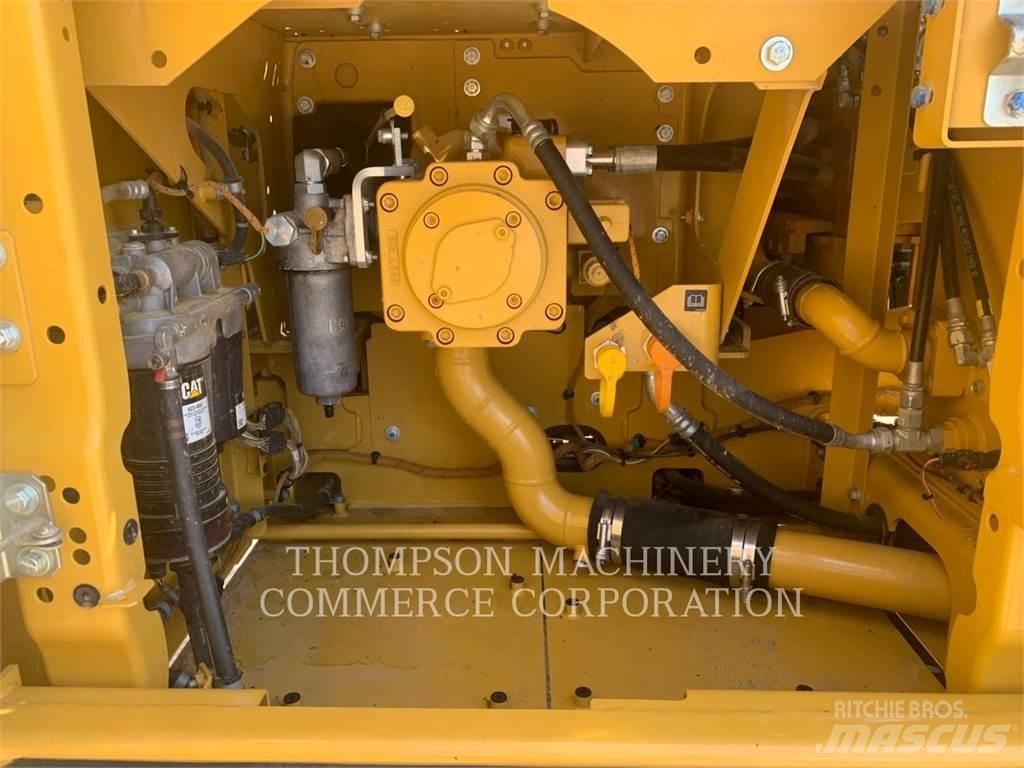 CAT 320 Верижен екскаватор