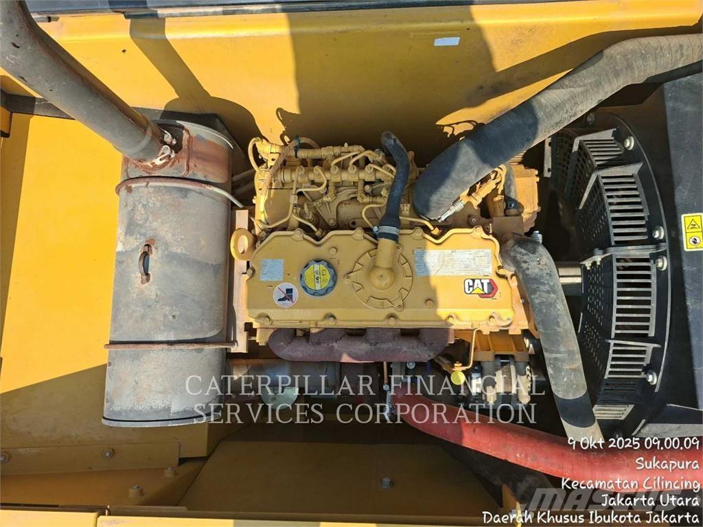 CAT 320-05GX Верижен екскаватор