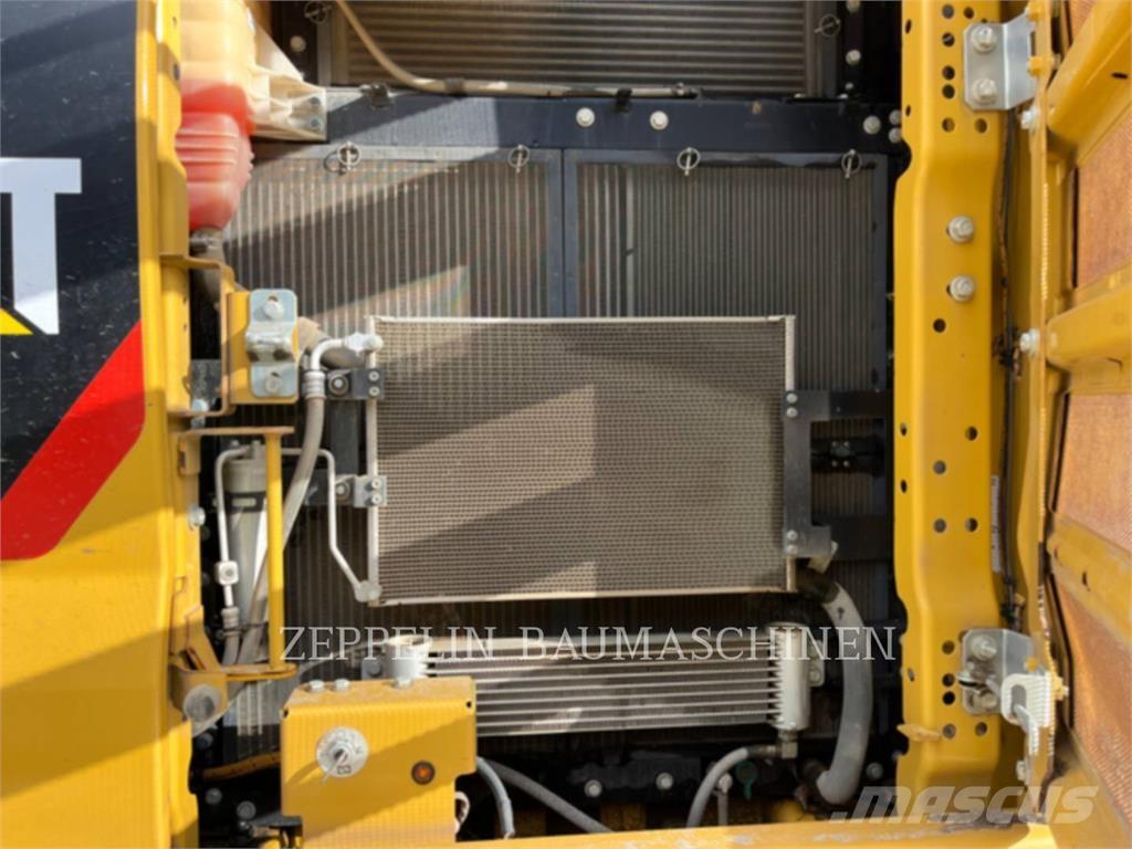 CAT 320-07A Верижен екскаватор