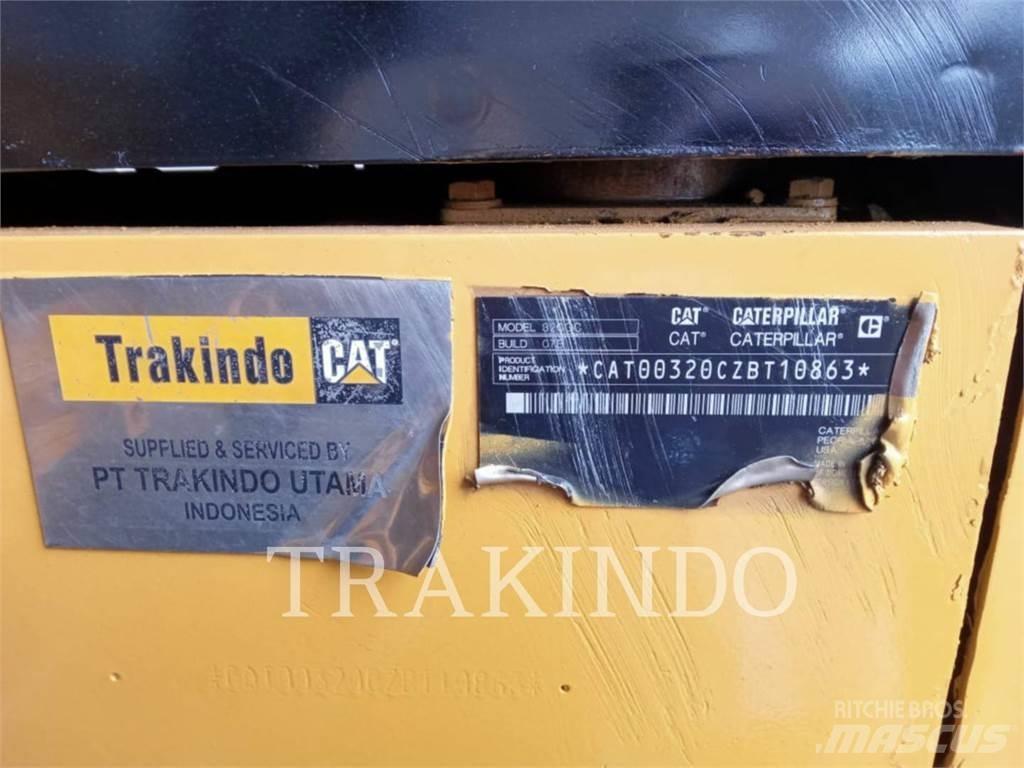 CAT 320-07GC Верижен екскаватор
