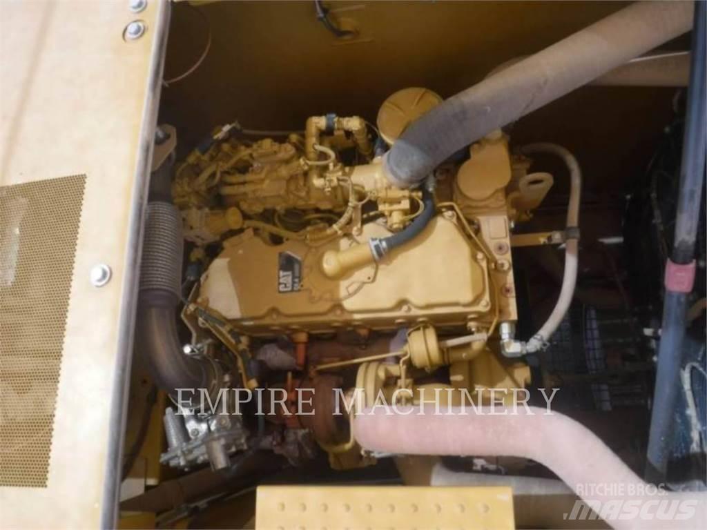 CAT 32007 Верижен екскаватор