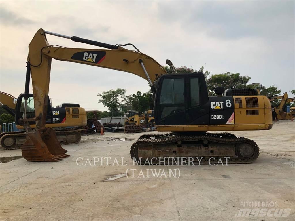 CAT 320D2 Верижен екскаватор