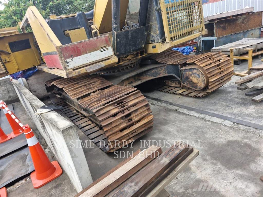 CAT 320D2 Верижен екскаватор