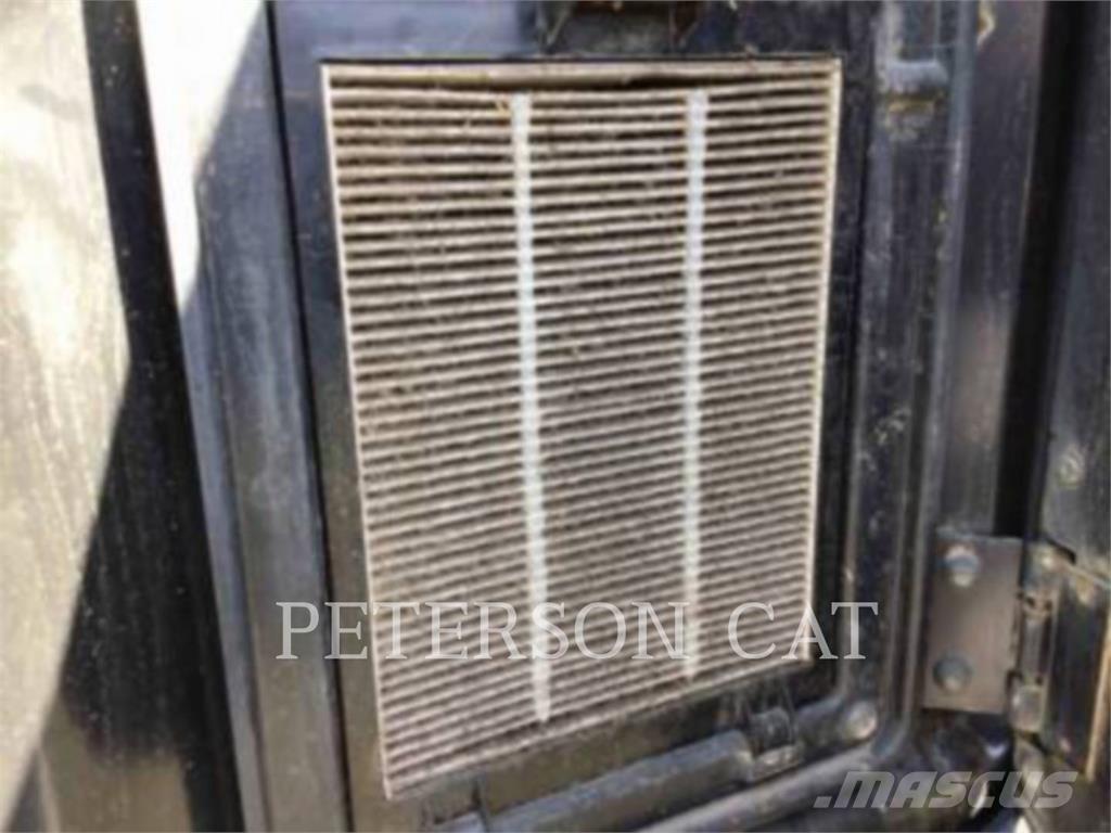 CAT 320F Верижен екскаватор