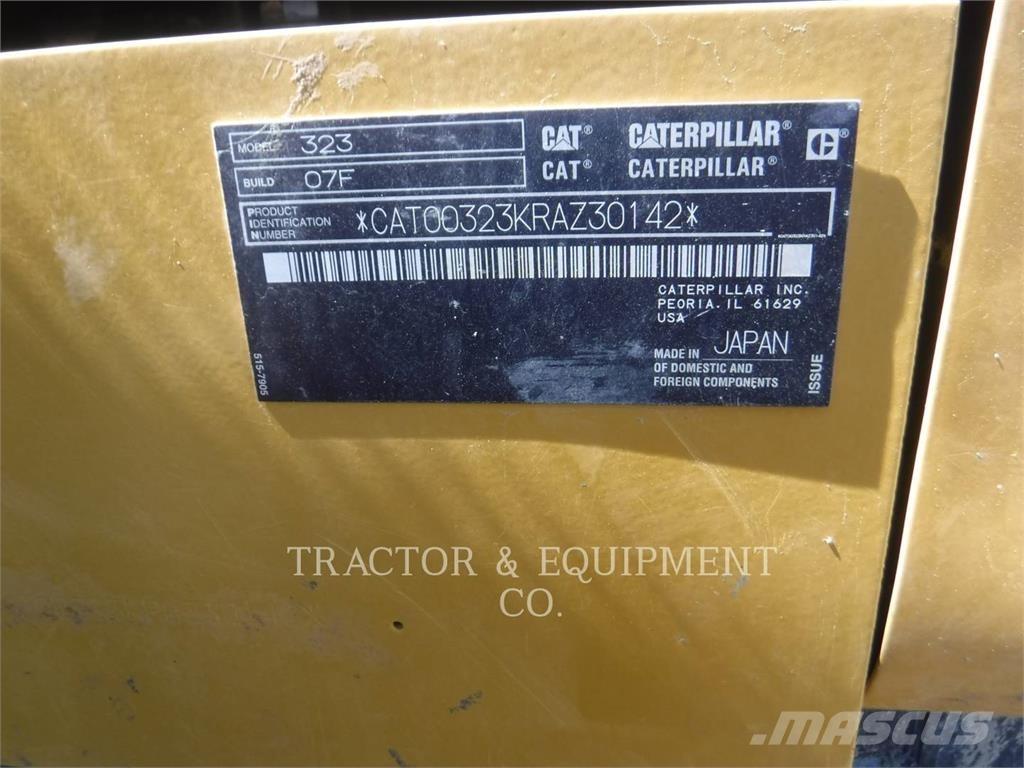 CAT 323 Верижен екскаватор