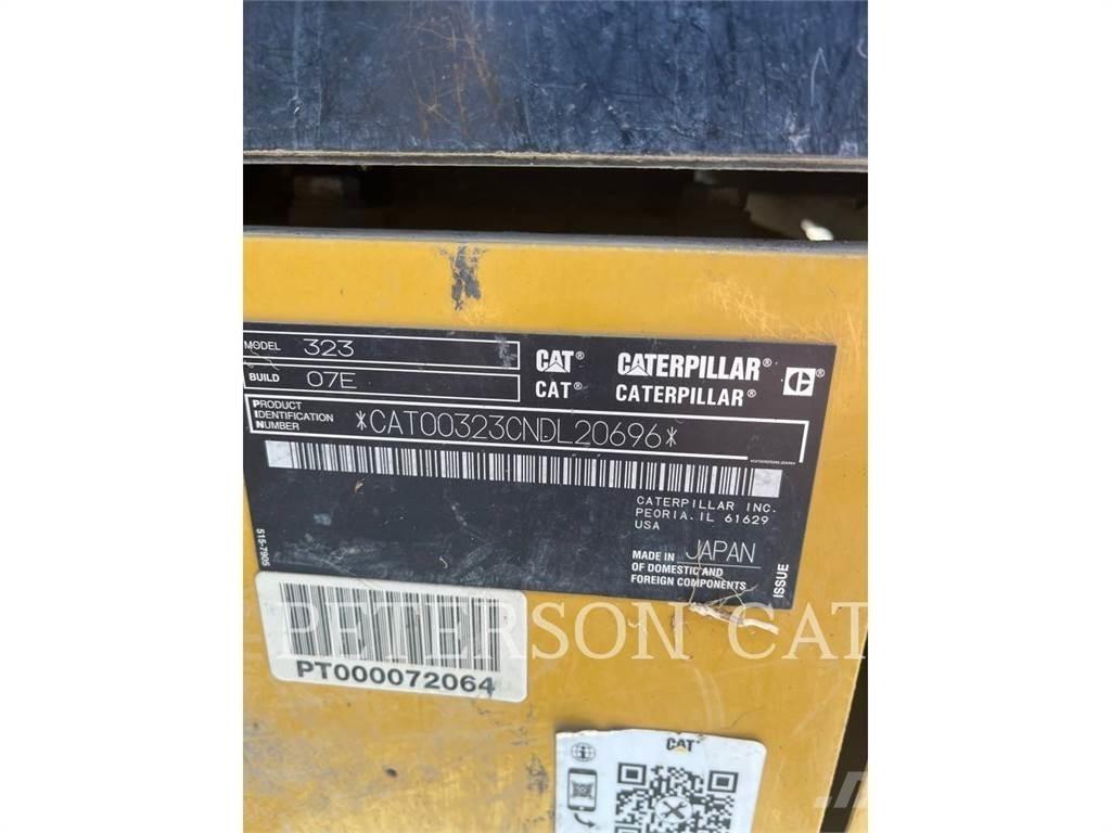 CAT 323 Верижен екскаватор