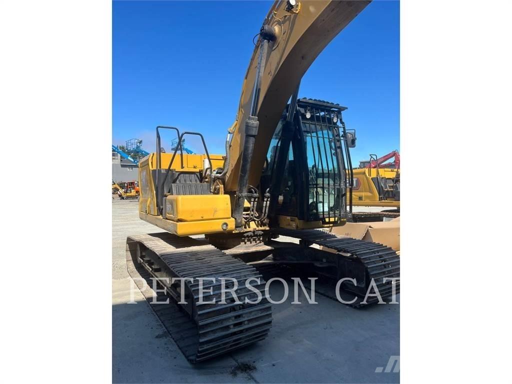 CAT 323 Верижен екскаватор