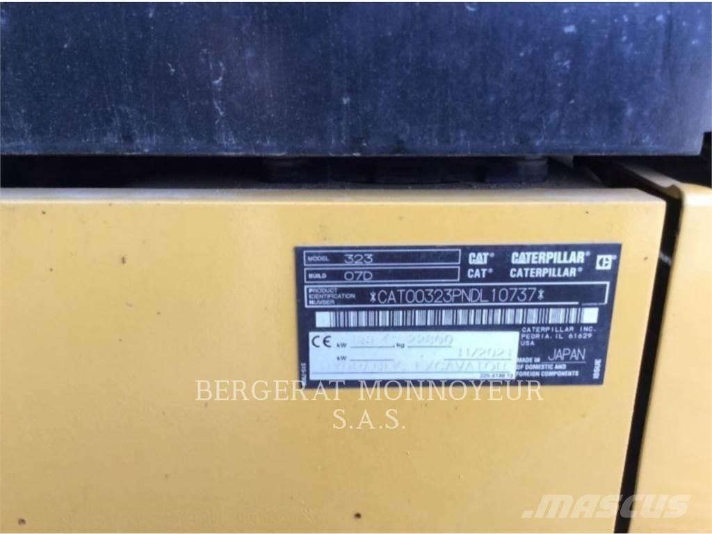 CAT 323 Верижен екскаватор