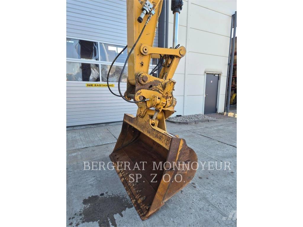 CAT 323 Верижен екскаватор