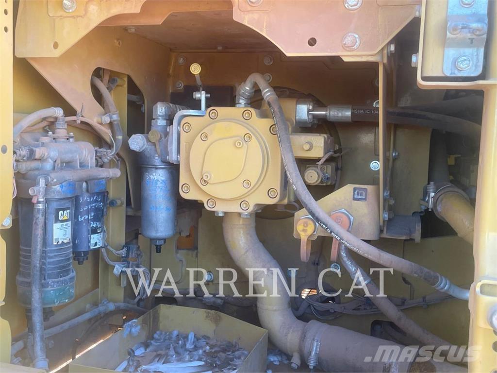 CAT 323 Верижен екскаватор