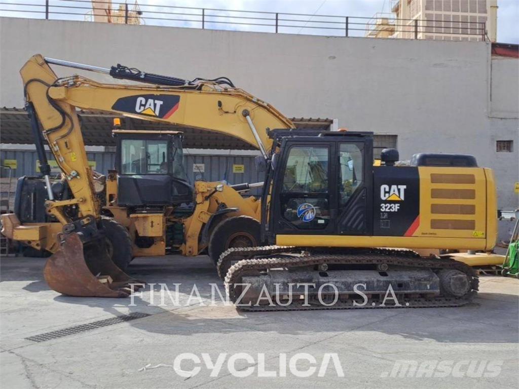 CAT 323F Верижен екскаватор