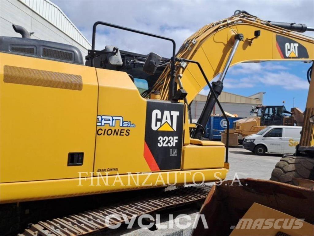 CAT 323F Верижен екскаватор