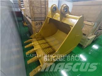 CAT 323GC Кофи