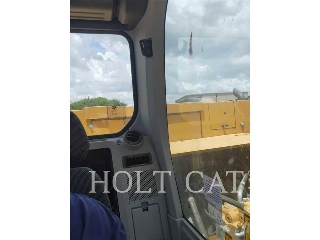 CAT 326 LRF Верижен екскаватор