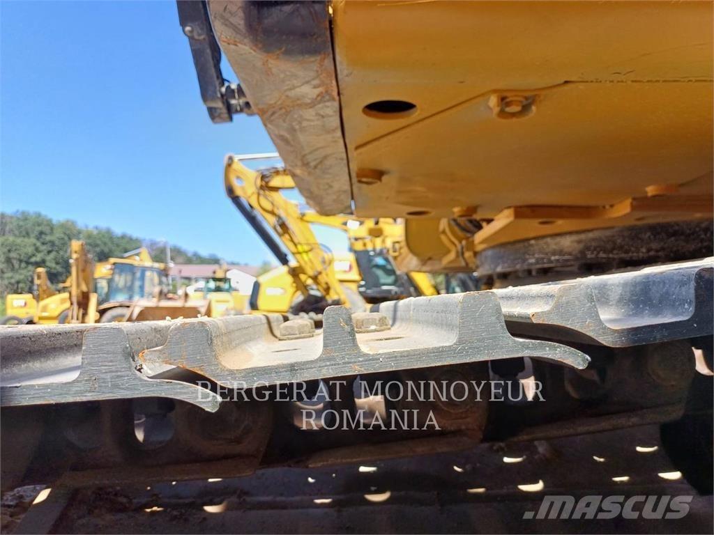 CAT 326FL Верижен екскаватор
