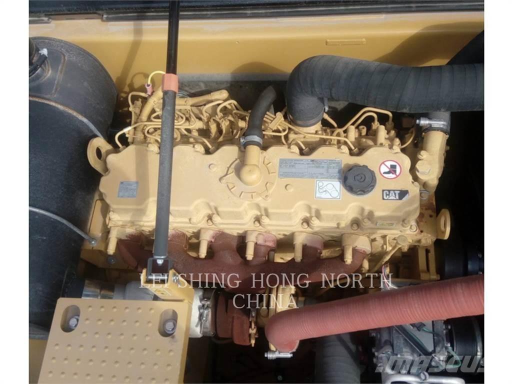 CAT 330D2L Верижен екскаватор