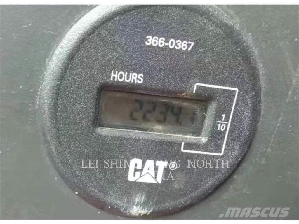 CAT 330D2L Верижен екскаватор