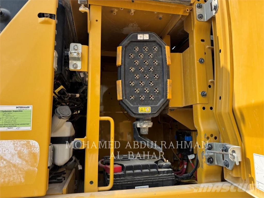 CAT 336-07GC Верижен екскаватор