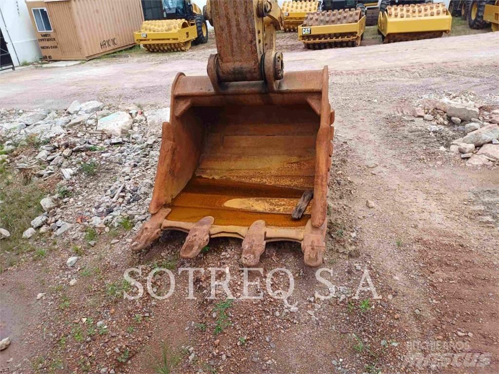 CAT 33607 Верижен екскаватор