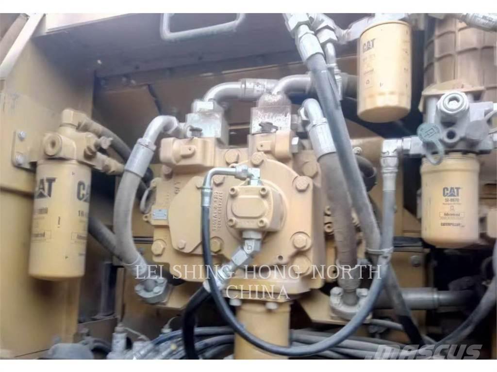 CAT 336D2XE Верижен екскаватор