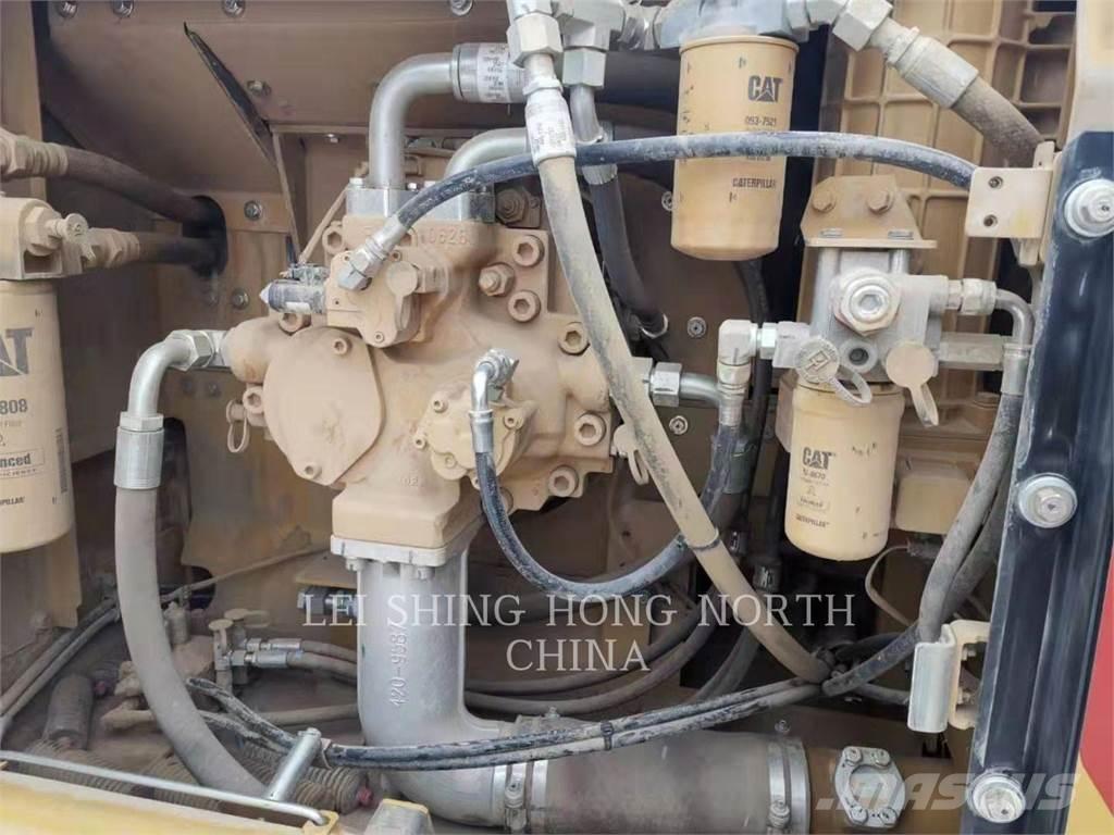 CAT 340D2L Верижен екскаватор