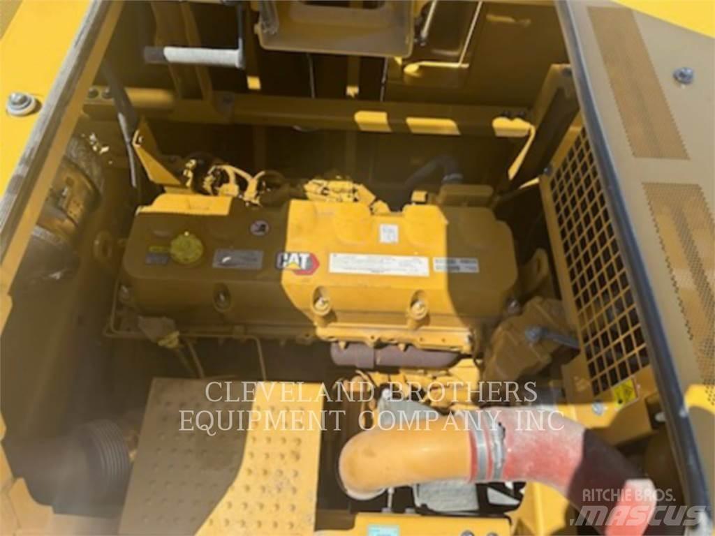CAT 352 Верижен екскаватор