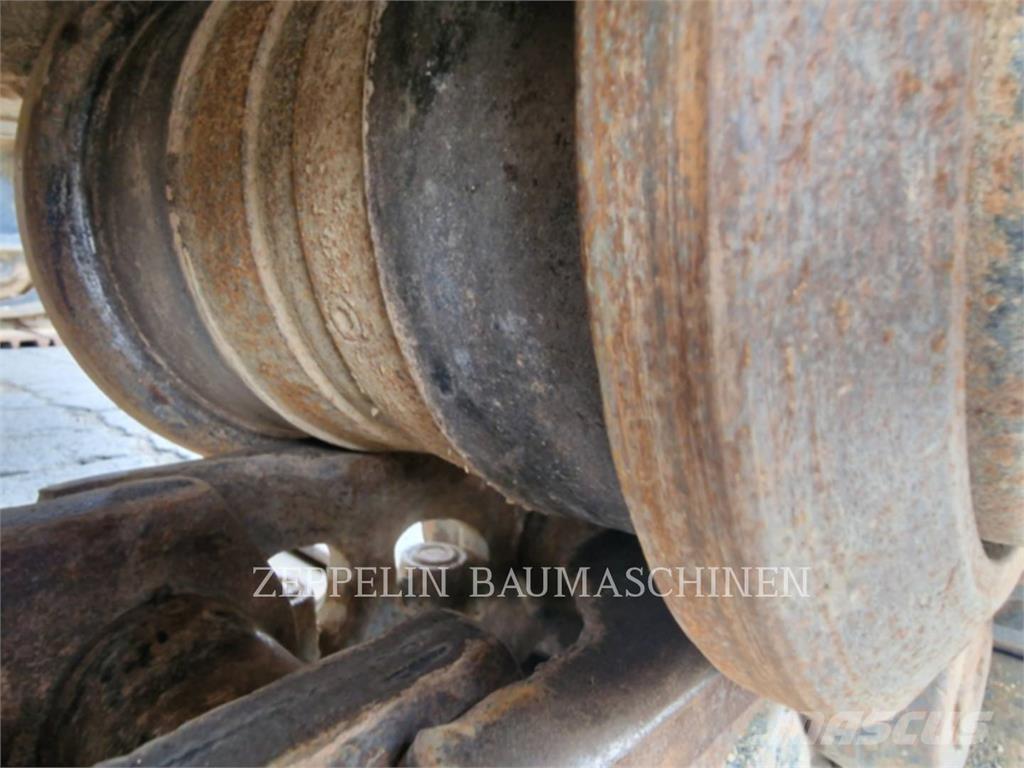 CAT 352-07A Верижен екскаватор