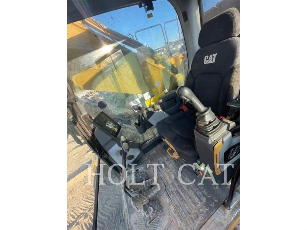 CAT 352 11 Верижен екскаватор