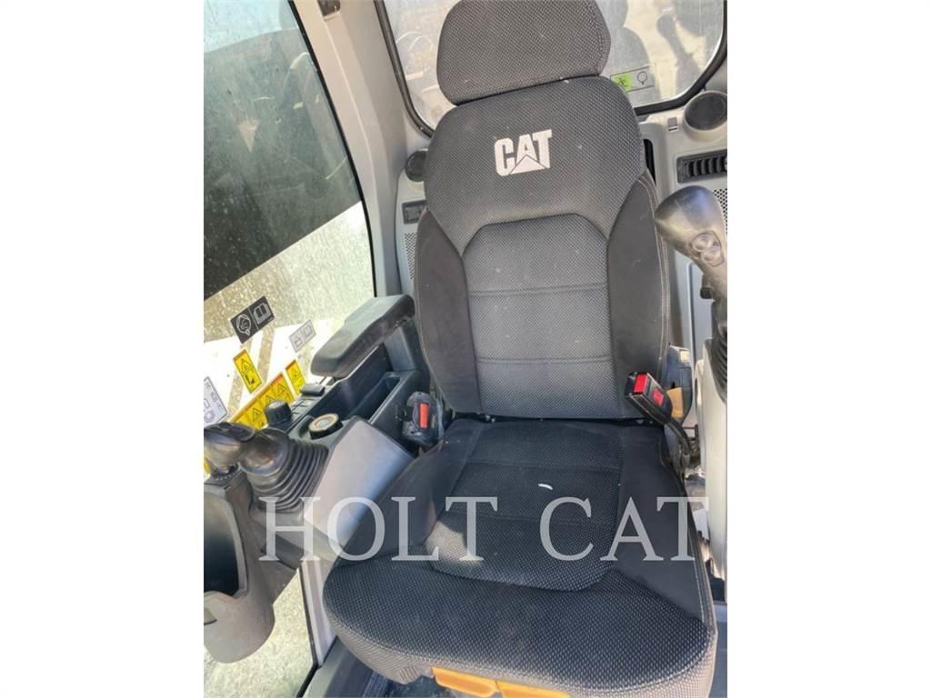 CAT 374 Верижен екскаватор