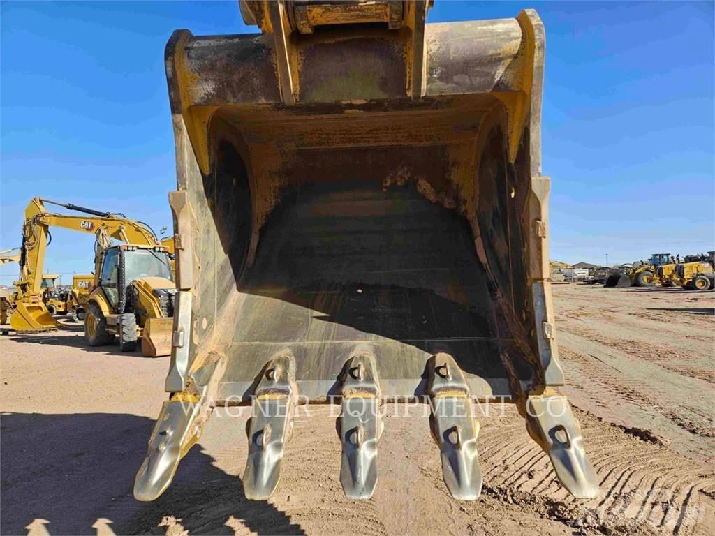CAT 374 Верижен екскаватор