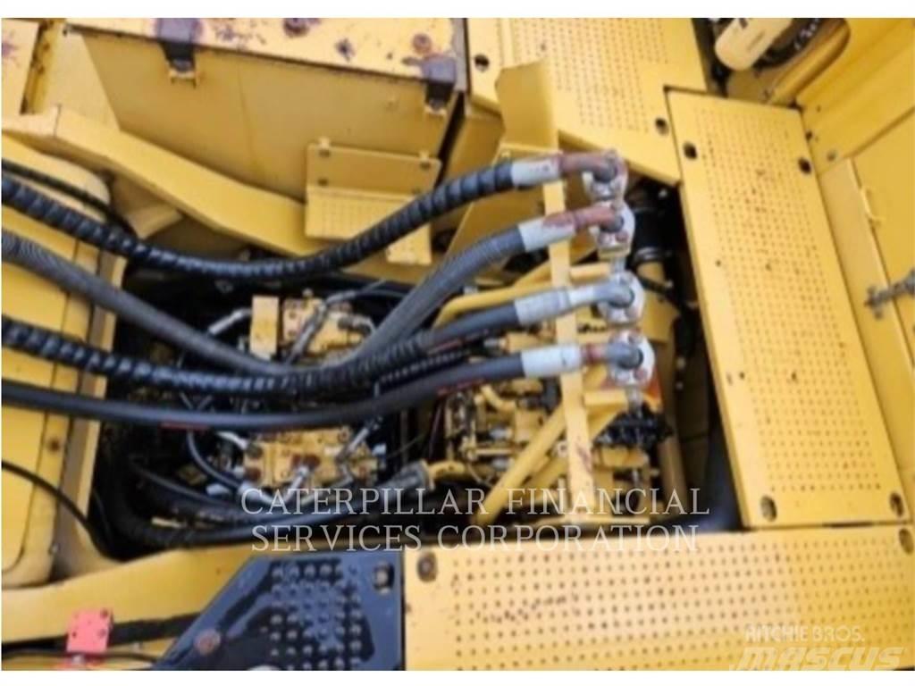 CAT 374F Верижен екскаватор