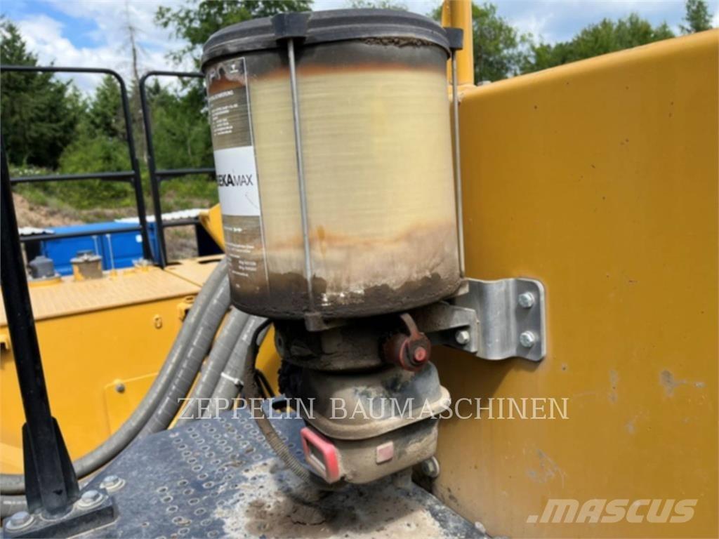 CAT 374FL Верижен екскаватор