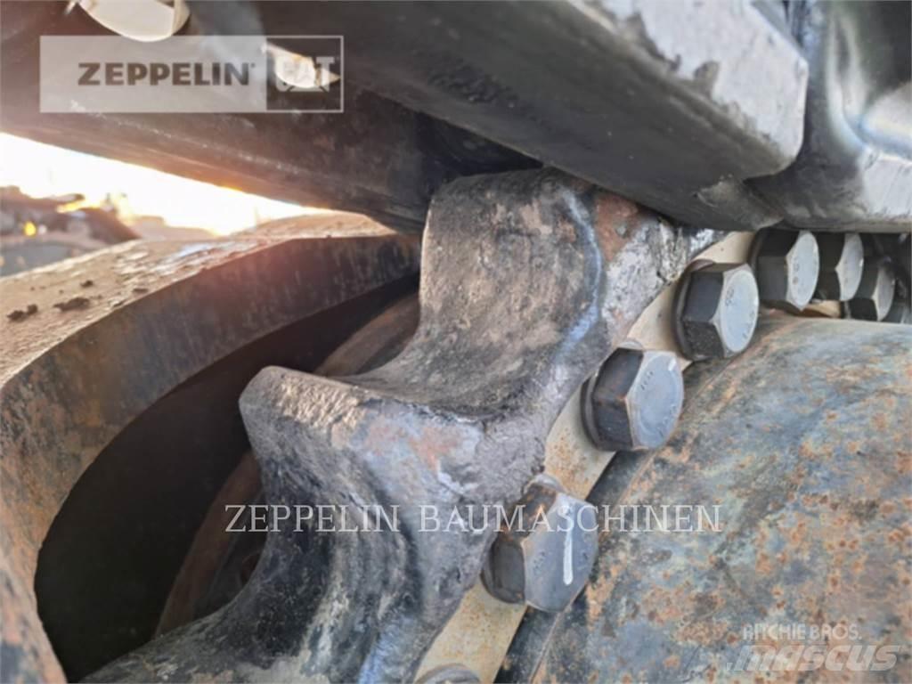 CAT 390FL Верижен екскаватор
