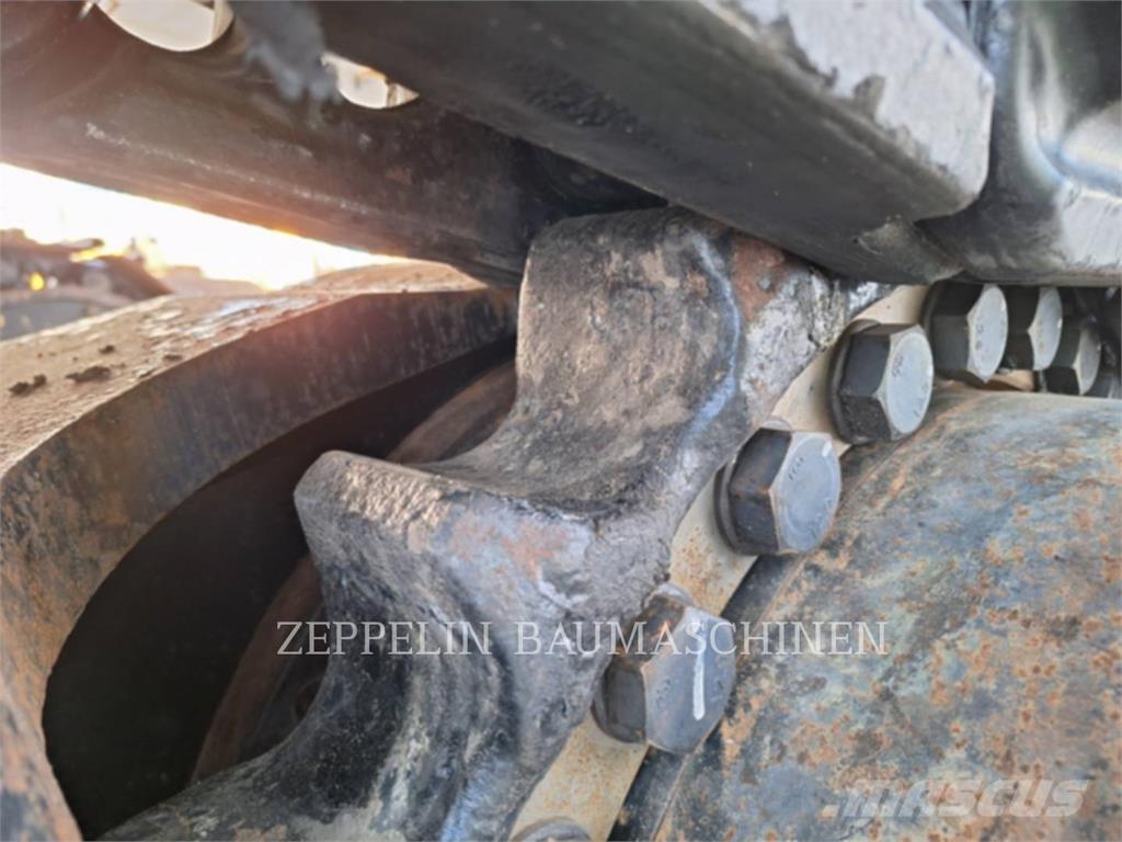 CAT 390FL Верижен екскаватор